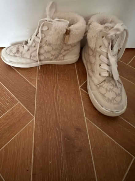 Photo of free Michael Kors Snow Boots UK 2.5 EU34 (Holland Park W11) #2