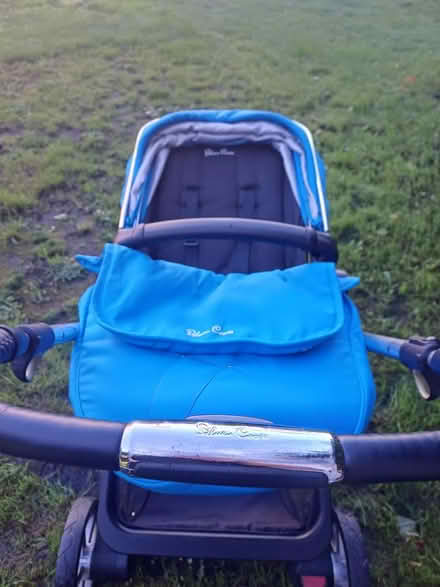 Photo of free Sliver cross pram (Hawarden CH5) #2