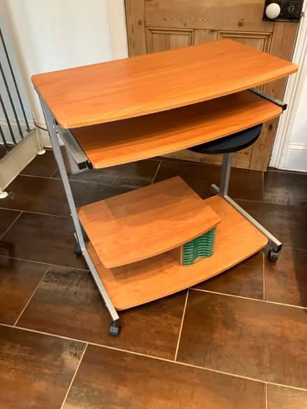 Photo of free Desk (Ealing W5) #1