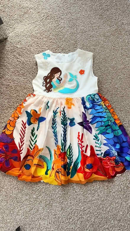Photo of free Kids party dress (Surrey Quays SE16) #2
