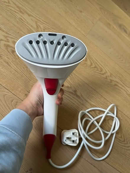 Photo of free Philips hand steamer (Clifton BS8) #3