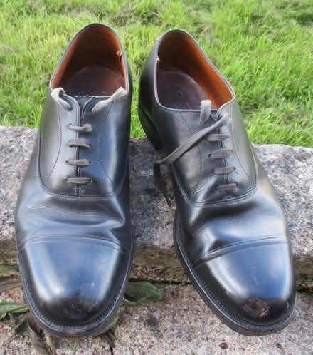 Photo of free Black leather Oxford shoes size 8/42 (Kingsway BA2) #2