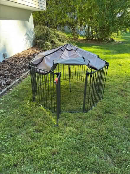 Photo of free Small ,outdoor pet playpen (Lake Katrine) #2