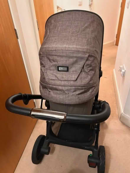 Photo of free Pram (DY4) #2