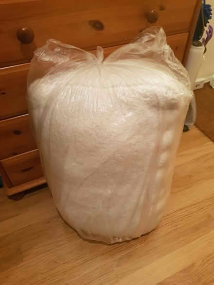 Photo of free supportive triangle pillow (St.Albans AL1) #1