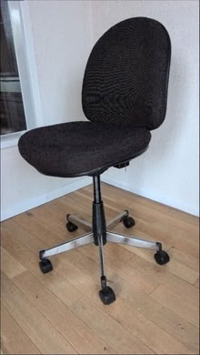 Photo of free Desk chair (Gorse Hill GU22) #1