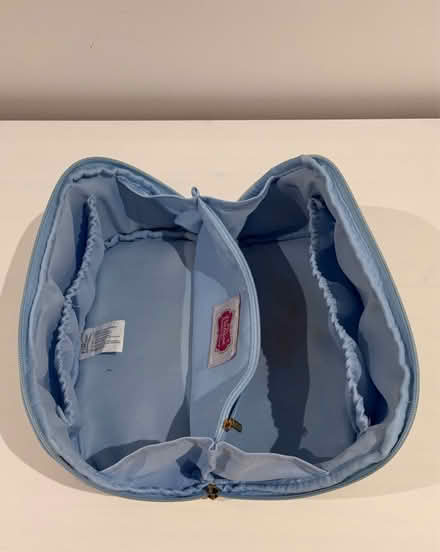Photo of free Toiletry bag (Kidbrooke SE3) #3