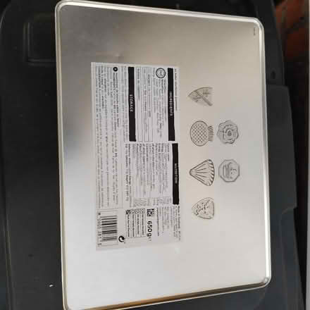 Photo of free Empty biscuit tin (Morden SM4) #2