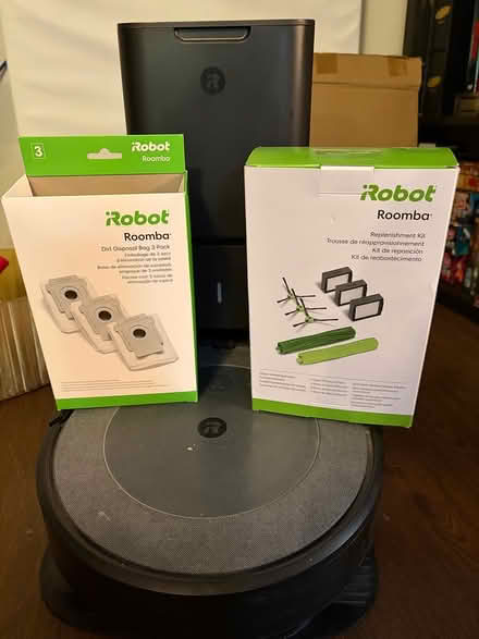 Photo of free iRobot vacuum cleaner (used) (Kanata/Stittsville) #2