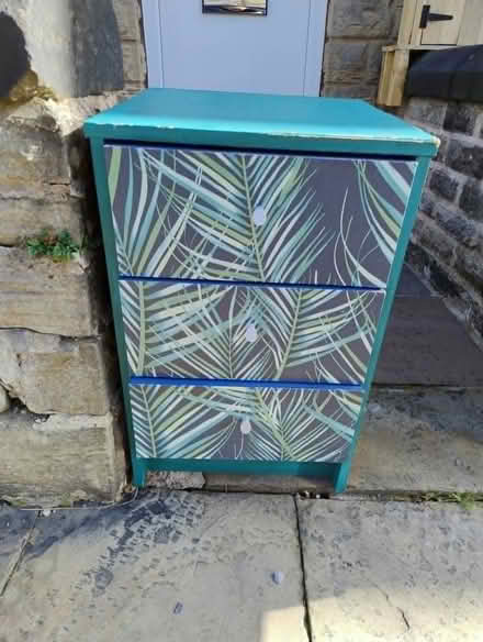 Photo of free Set of drawers (Crookes S10) #1