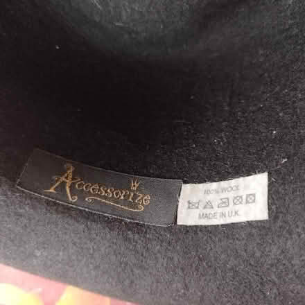 Photo of free Large ladies hats (Morden SM4) #4