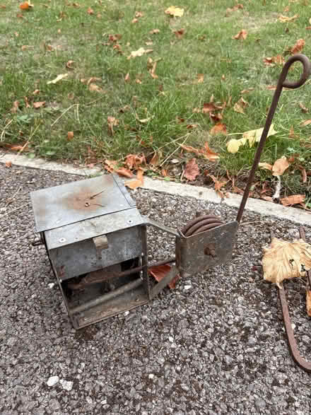 Photo of free Old antique garden / farming tool? No idea! (Sutton Pools OX14) #2