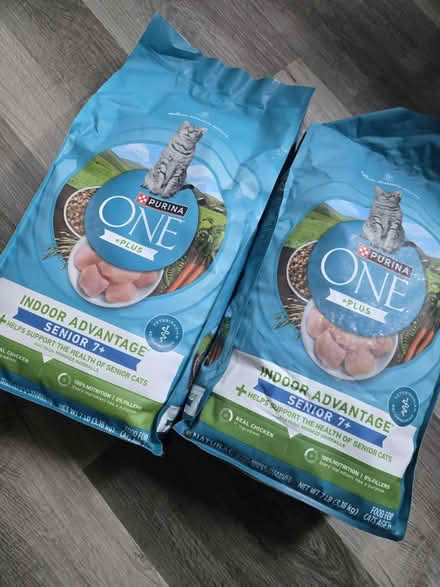 Photo of free Purina One Senior +7 Cat Food (Burtonsville) #1
