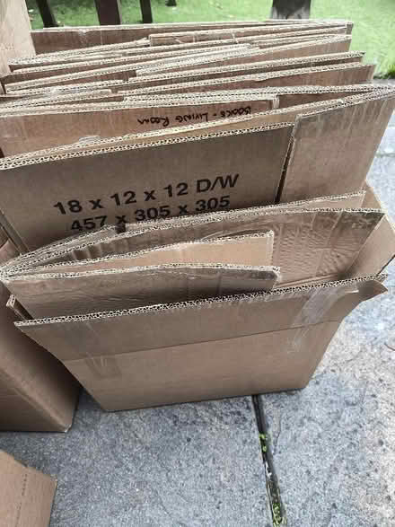 Photo of free Moving boxes, paper for wrapping and bubble wrap (Rodwell DT4) #4