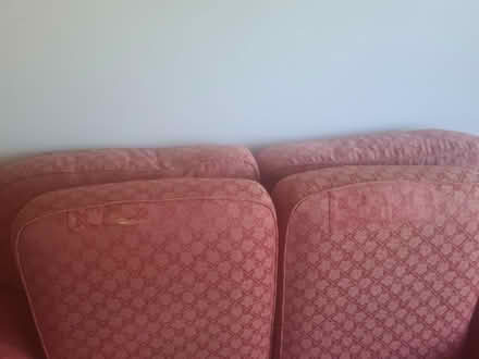 Photo of free settee and chairs (De22 2HQ) #2