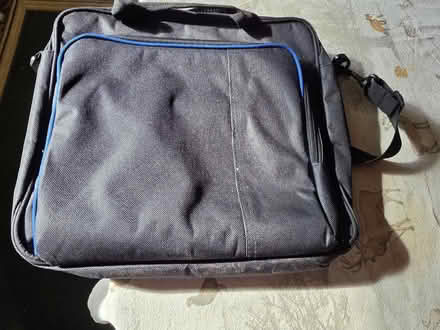 Photo of free Black laptop bag (Tardebigge, B97) #1
