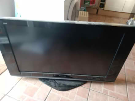 Photo of free Old LCD TV and remote (Colchester CO4) #1