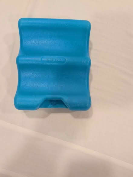Photo of free Medela bottle ice pack (Petworth neighborhood WDC NW) #1