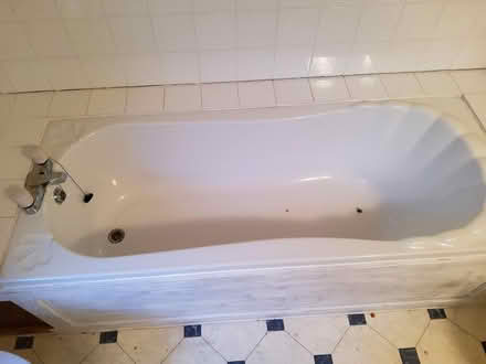 Photo of free Bath, lavatory and bidet (Bexhill on Sea TN40) #1