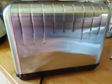 Photo of free 2 slice toaster (Sands, High Wycombe, HP12) #2