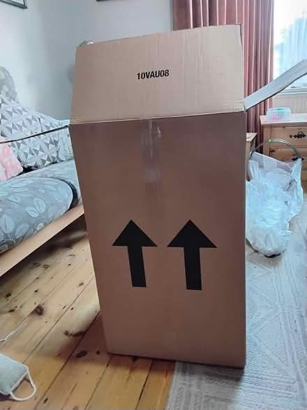 Photo of free Large cardboard Box (Stratford E15 4) #1