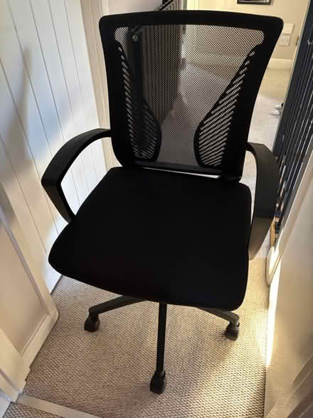 Photo of free Ergonomic Office Chair (Newbury RG14) #1