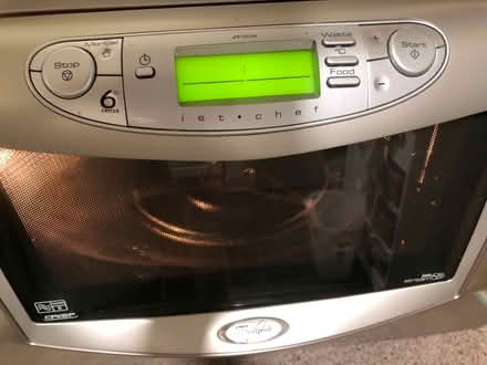 Photo of free Whirlpool microwave for repair or parts (Stoneferry HU7) #4