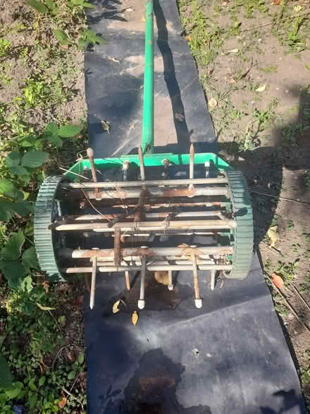 Photo of free Lawn aerator (Wimbledon Village SW19) #2