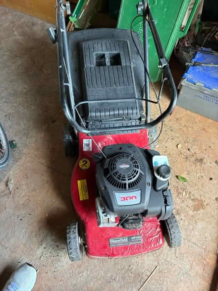 Photo of free Petrol lawn mower (Ellesmere Port CH65) #1