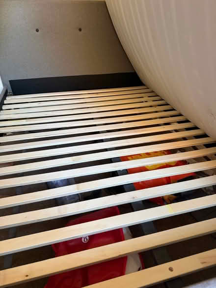Photo of free Double bed (SW17 9dq) #2