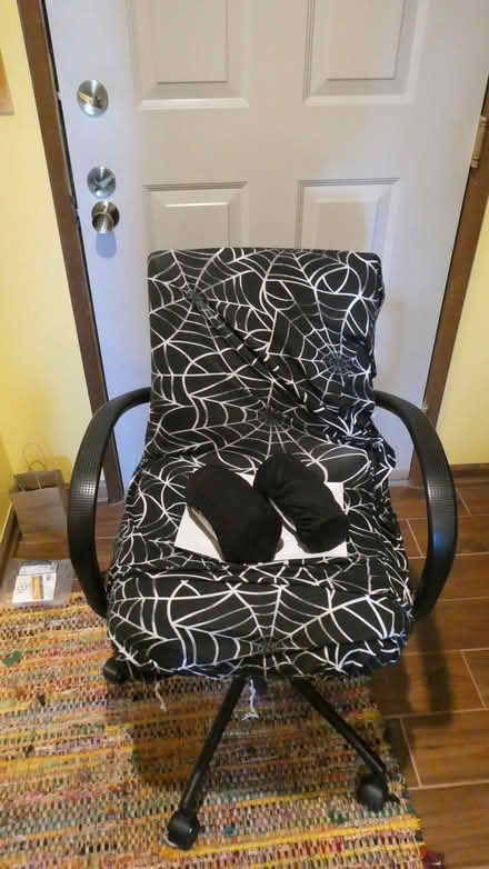 Photo of free Executive Chair & armrest covers (Ravenna Springs) #2