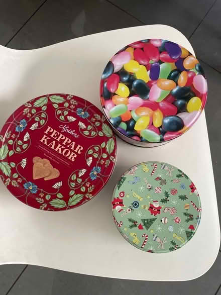 Photo of free 3 cake tins (North Road BA2) #2