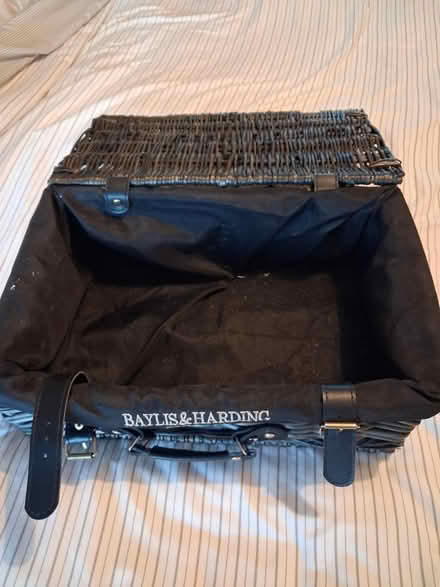 Photo of free Empty hamper (Roffey, Horsham) #1