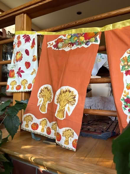 Photo of free Thanksgiving decoration (Fremont) #2
