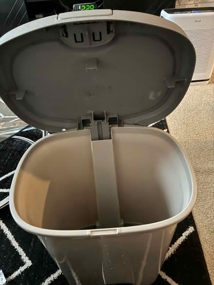 Photo of free step on trash can (Somerset, NJ, off DeMott Lane) #2