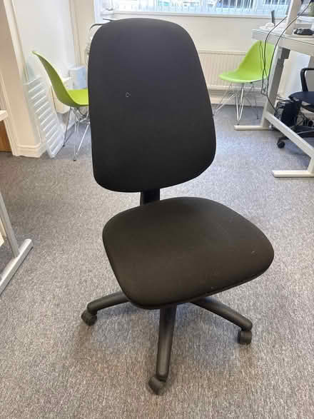 Photo of free Black chair (Faygate) #1