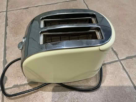 Photo of free Electric Toaster (Bussage GL6) #3