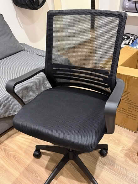 Photo of free office chair – Fulham collection (Fulham, SW6) #2