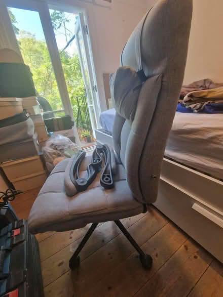 Photo of free Reclinable office chair with arms (earls court W8) #1