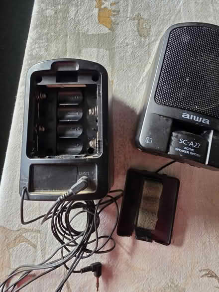 Photo of free Speakers (Tardebigge, B97) #2