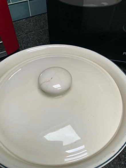Photo of free Dinner plates, casserole dish, milk jug and bowl (Huby LS17) #2