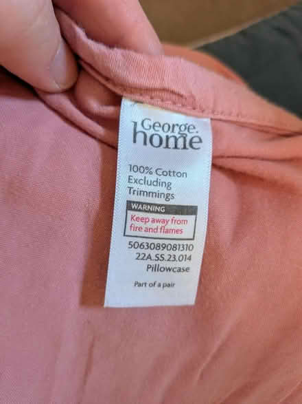 Photo of free Double fitted sheet & pillow cases (Slateford EH14) #2