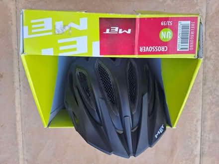 Photo of free MET adult bicycle helmet (Ladygrove OX11) #1