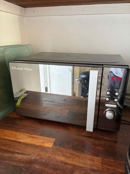 Photo of free Microwave (Finsbury Park N4) #1