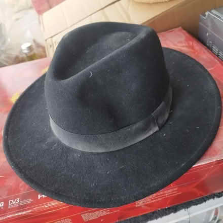 Photo of free Large Man's hat (Morden SM4) #2