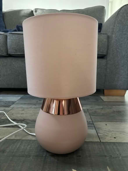 Photo of free Pink touch lamp (Lindsayfield G75) #1