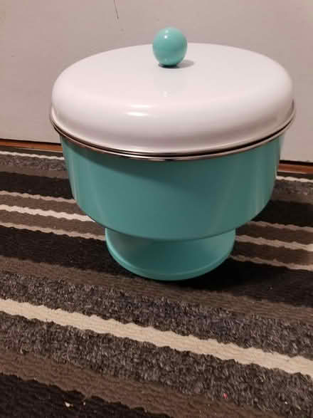 Photo of free Pedestal (Hunt Club) #1
