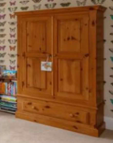Photo of free Pine Bedroom set (City centre neepsend S3) #1