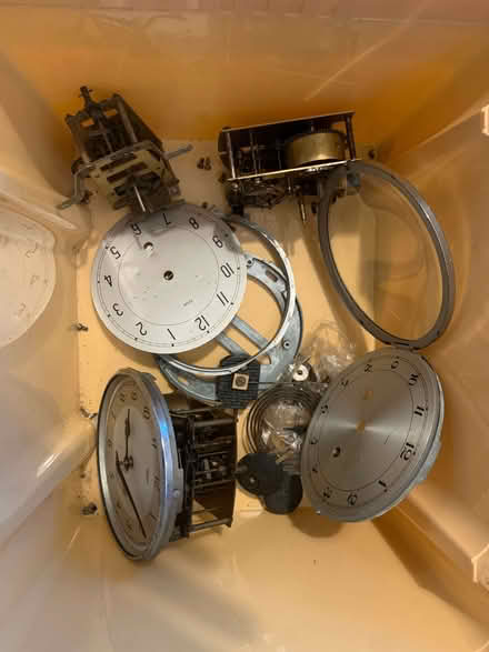 Photo of free Smith / Enfield mantle clock mechanisms, spare parts (Bexley DA5) #1