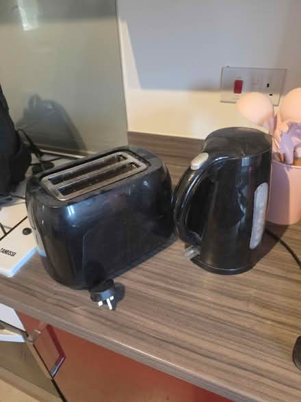 Photo of free Old George Home Kettle and Toaster (Ebley GL10) #2